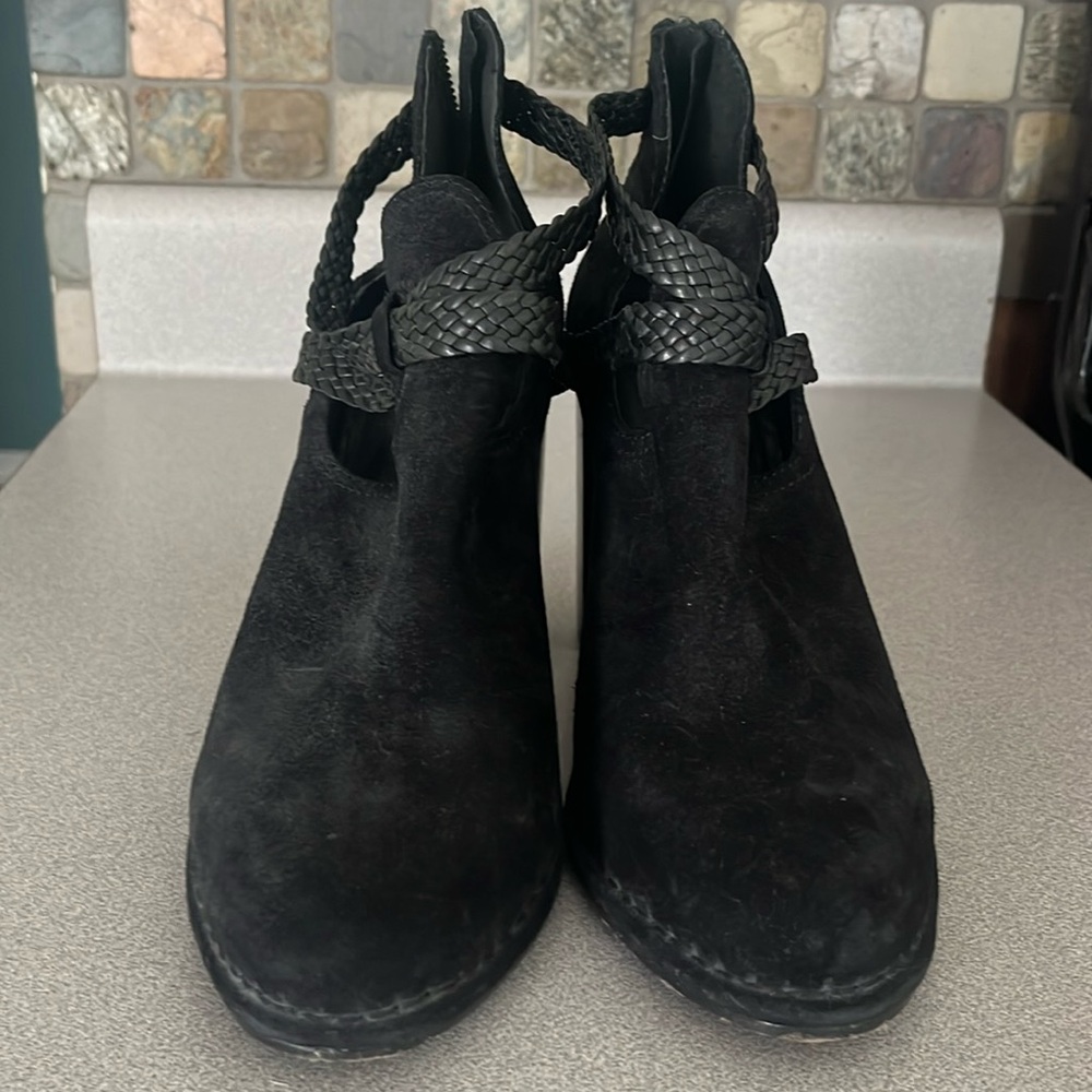 Black Frye Suede Margaret Braid Shootie ankle Booties